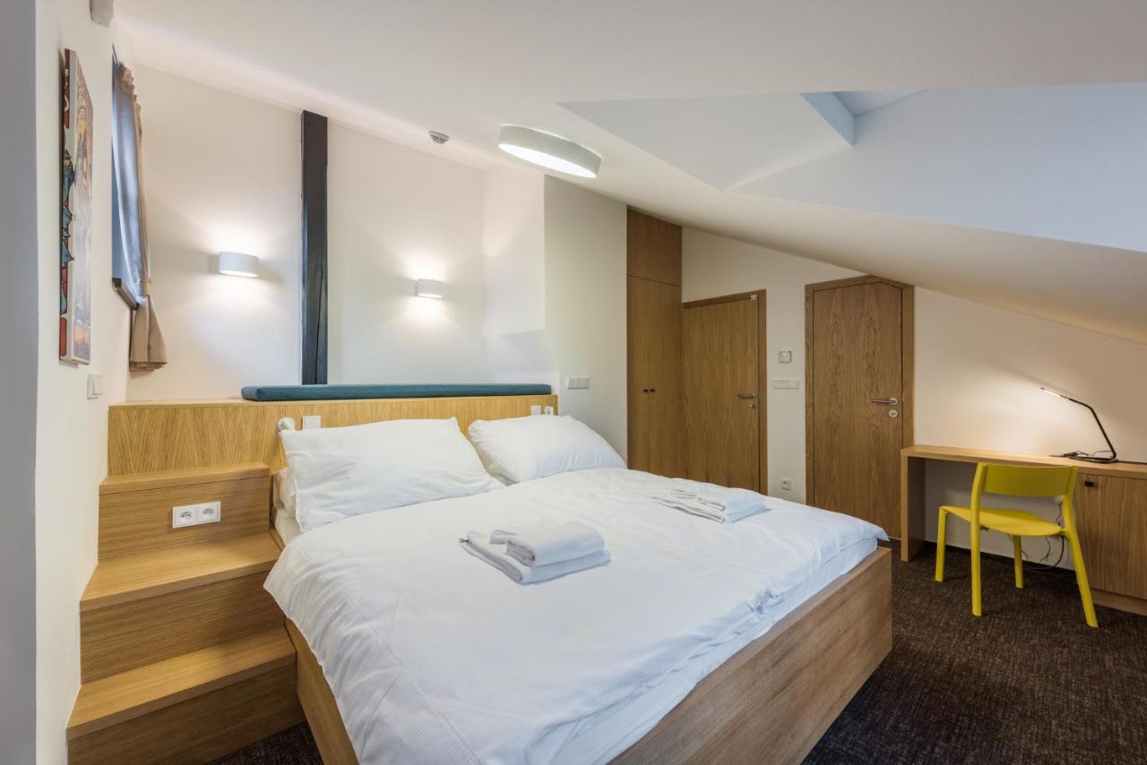Fancy Apartments By Prague Castle Экстерьер фото